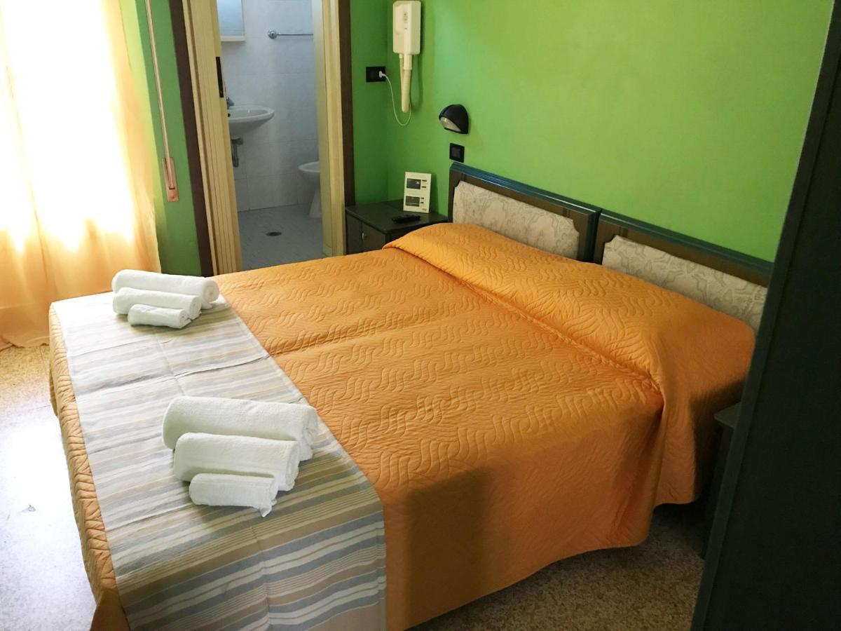 Hotel Berna 리미니 외부 사진