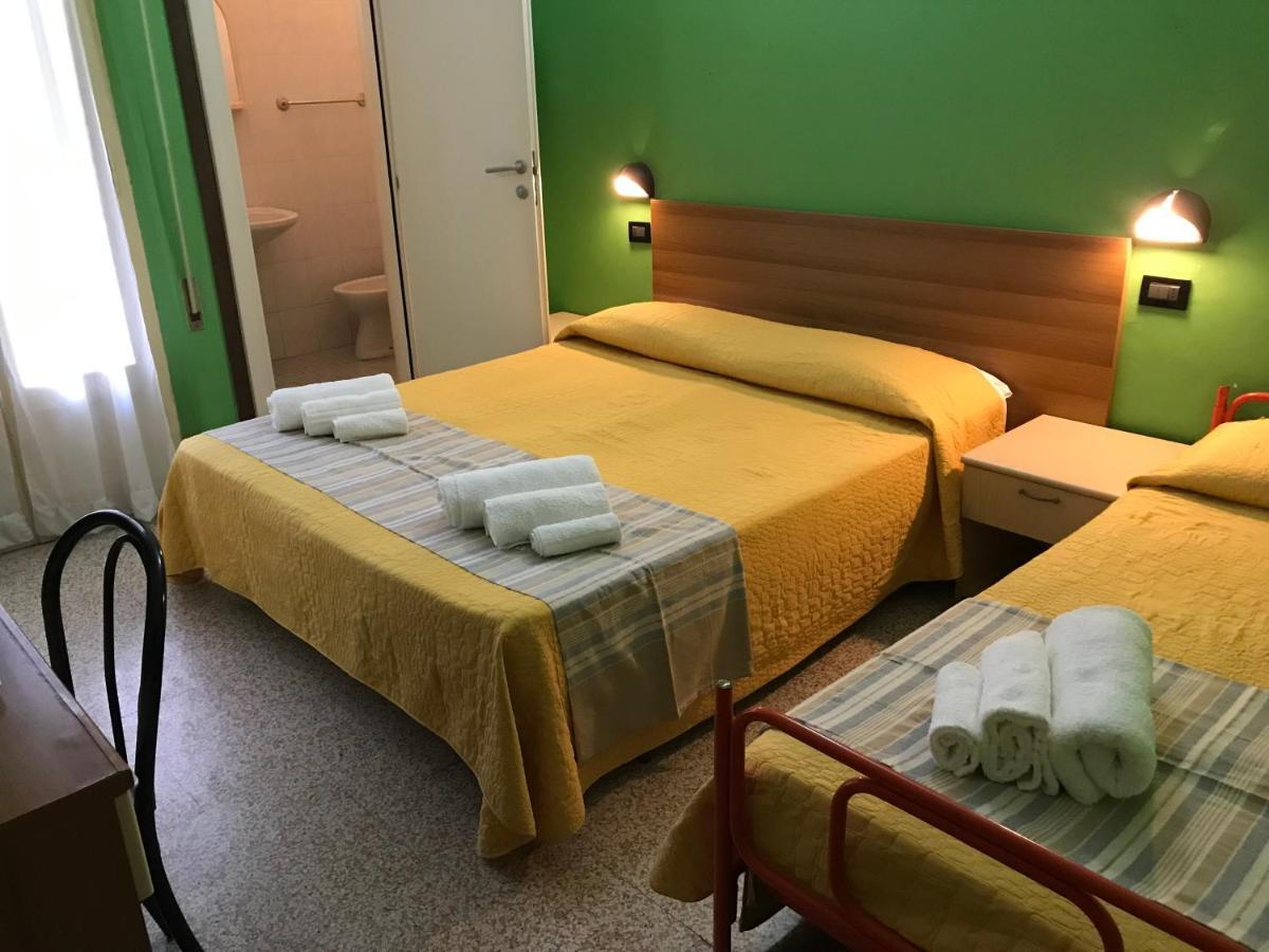 Hotel Berna 리미니 외부 사진